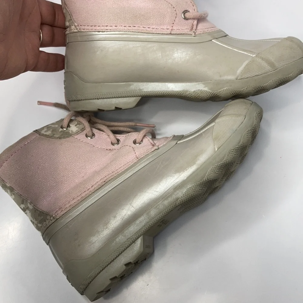 Sperry lace up Duck‎ Boots pink silver gray size 2 youth